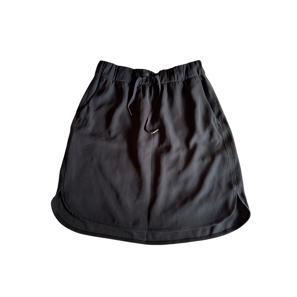 Lululemon On the Fly Skirt Black‎ Size 8 Drawstring Athletic Travel Casual Mini